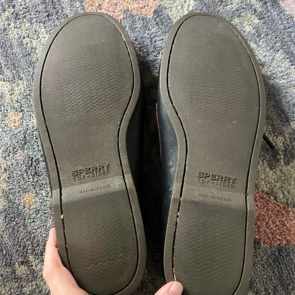 Sperry Men’s Authentic Original Leather Boat Shoes
Gently used
Size: 12 - Picture 5 of 6